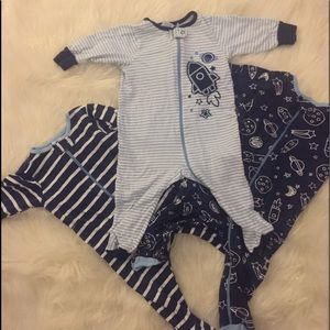 💥BUNDLE💥 three baby boy pajamas!